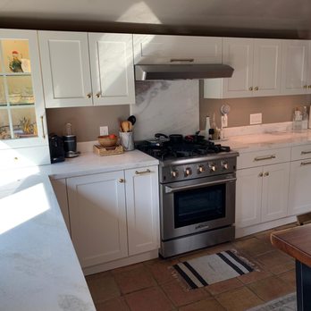 Bay Install - Display cabinet and stove backsplash - Handyman Near Me Bay Install - Display cabinet and stove backsplash - Handyman Near Me