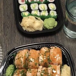 Sushifreunde - Nach Hause geliefert, leider 1 1/2 h. Aber lecker war es trotzdem.