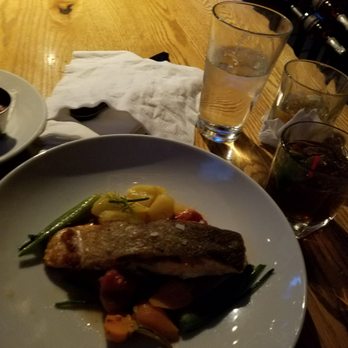 Pier 115 - Salmon was extremely tasty - Sports Bars Near Me - Edgewater, New Jersey