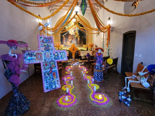 Tlaquepaque Arts & Shopping Village by null