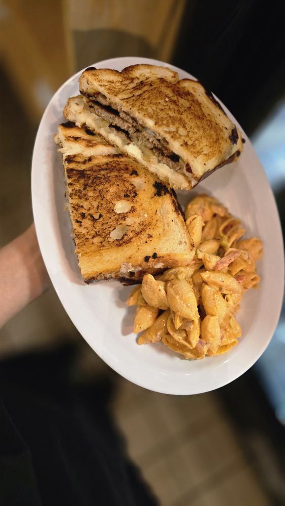 Pete's Place Food Shop