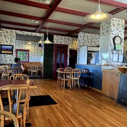 Victoria's Cafe