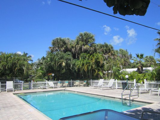 Anchor Inn And Cottages 1245 Periwinkle Way Sanibel Fl Hotels