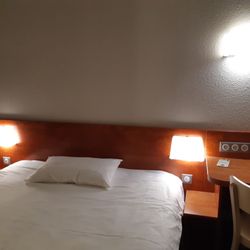 B&B Hôtel Lorient Lanester - Le lit