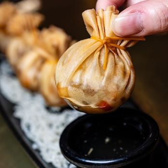 Isaan Der - Golden Bag 5 pcs ($16) - Thai Near Me - Toronto, Ontario