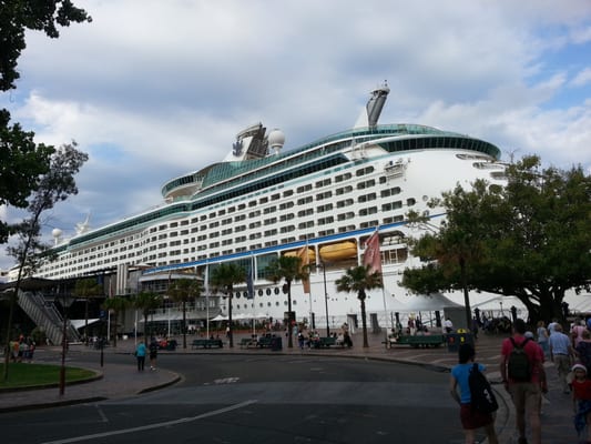 Opt Overseas Passenger Terminal by null