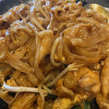 Lucky Kitchen - PAD THAI NOODLE - Thai Near Me - Eastvale, California Lucky Kitchen - PAD THAI NOODLE - Thai Near Me - Eastvale, California