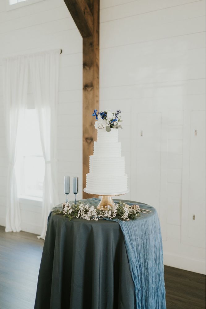 Sugar Beats Bake Shop Logo