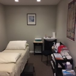 Lyons Acupuncture - Treatment room #2