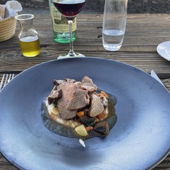 Laja - Lamb with vegetables - Modern European Near Me - Valle De Guadalupe, BCN Laja - Lamb with vegetables - Modern European Near Me - Valle De Guadalupe, BCN
