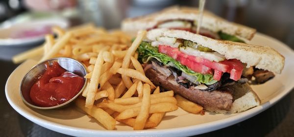 Sweet T's Restaurant + Bar by null