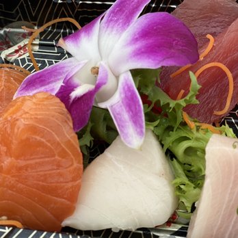 Asian Fusion - Sashimi Lunch Special (included 10 pieces) - Asian Fusion Near Me - Glen Rock, New Jersey