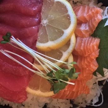 Musashi's - Half and half chirashi bowl (Tuna / Salmon) - Japanese Near Me - Bellevue, Washington Musashi's - Half and half chirashi bowl (Tuna / Salmon) - Japanese Near Me - Bellevue, Washington