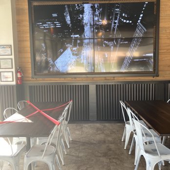 New York Pizza and Pints - Pizza Near Me - Addison, Texas New York Pizza and Pints - Pizza Near Me - Addison, Texas