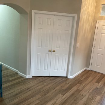 Marvins Pro-Painting - "Agreeable Gray" on the walls an "Extra White" for the trim and doors - Painters Near Me Marvins Pro-Painting - "Agreeable Gray" on the walls an "Extra White" for the trim and doors - Painters Near Me