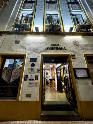Taberna La Montillana by null