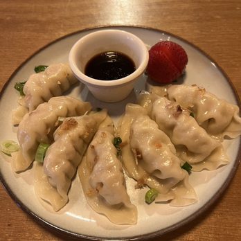Thai Bistro - You have to try it. It's very delicious when you eat it with dipping sauce.  The staff are polite and the restaurant is very clean. - Thai Near Me - Santa Barbara, California