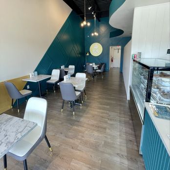 Soni's Bakery - Inside - Bakeries Near Me - Orlando, Florida