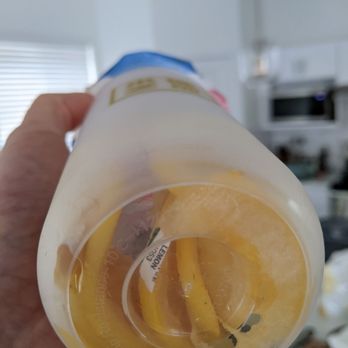 Mai Chi Lin - Thought it was standard to remove the sticker before preparing lemons? Lazy and gross! - Hong Kong Style Cafe Near Me - Bellevue, Washington
