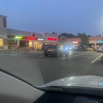 Trader Joe's - TJ in Fairfax - Grocery Near Me - Fairfax, Virginia