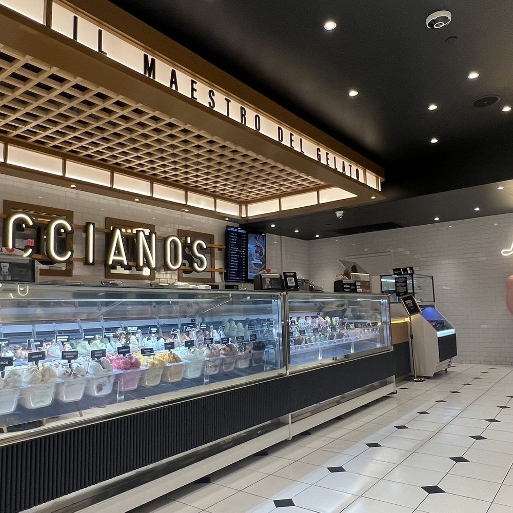 Lucciano's - the inside of a restaurant - Gelato Near Me - Weston, Florida Lucciano's - the inside of a restaurant - Gelato Near Me - Weston, Florida