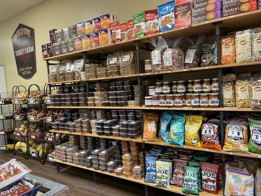 Bolton's Farm Market by null