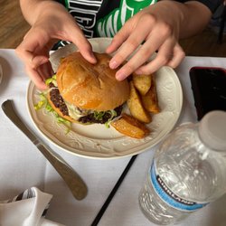 Home Bistro - Burger