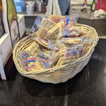 The Full Moon Oyster Bar - Crackers always in full supply - Seafood Near Me - Jamestown, North Carolina
