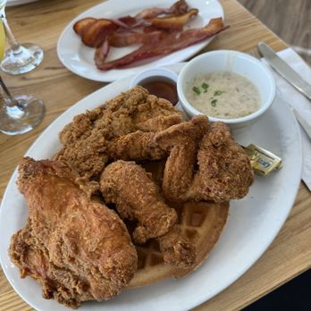 Brothers Cafe - Chicken & Waffle - Breakfast & Brunch Near Me - Millbrae, California