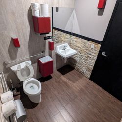 Bonchon Waterford Lakes - Obligatory bathroom photo