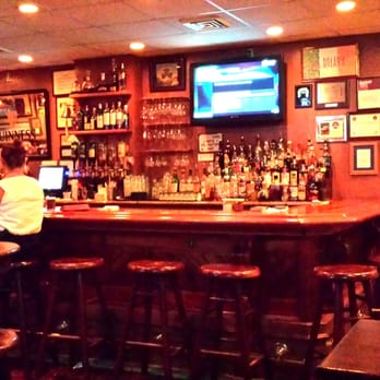 J. Dolan's - Great irish pub style ambiance. - Pizza Near Me - Honolulu, Hawaii J. Dolan's - Great irish pub style ambiance. - Pizza Near Me - Honolulu, Hawaii