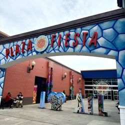 Plaza Fiesta - Entrance