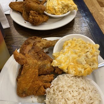 Amy Ruth's - The The President Barack Obama Homemade Baked Macaroni and Cheese Steamed White Rice - Southern Near Me - New York, New York Amy Ruth's - The The President Barack Obama Homemade Baked Macaroni and Cheese Steamed White Rice - Southern Near Me - New York, New York