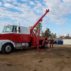 Express Wrecker Service - Express Wrecker offers 24/7 expert wrecker service to Oklahoma City and the surrounding areas throughout McLain County and Cl...