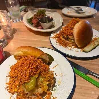 Mott St - Jackfruit burger - Asian Fusion Near Me - Chicago, Illinois