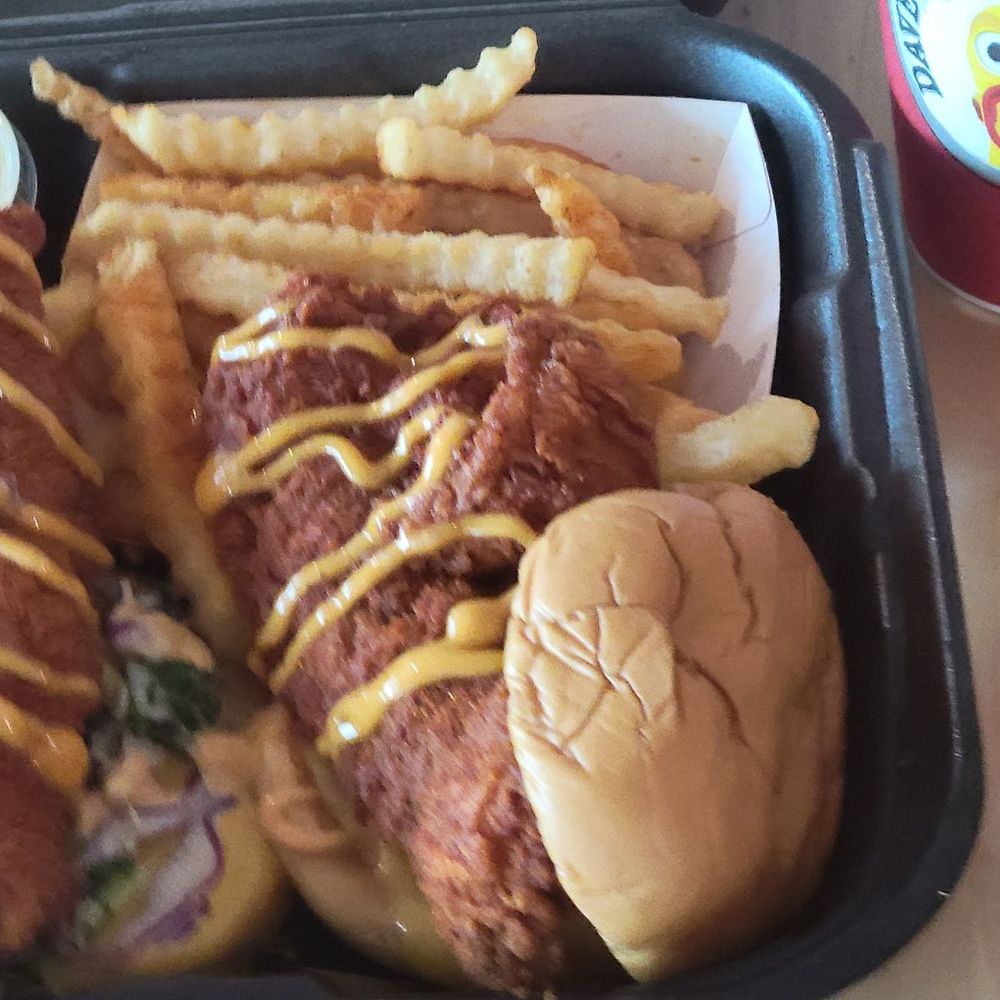 Dave's Hot Chicken - Chicken Shop Near Me - Kissimmee, Florida Dave's Hot Chicken - Chicken Shop Near Me - Kissimmee, Florida