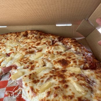 Canadian Pizza Unlimited - Pizza Near Me - Canmore, Alberta Canadian Pizza Unlimited - Pizza Near Me - Canmore, Alberta