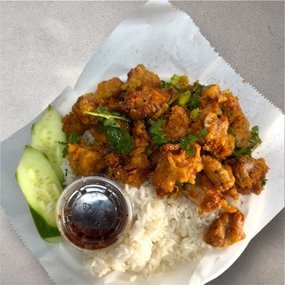 Aroy Ver Thai Bite the food truck by null