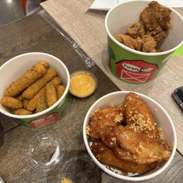 Fried zucchini + popcorn chicken + Garlic Wings Fried zucchini + popcorn chicken + Garlic Wings