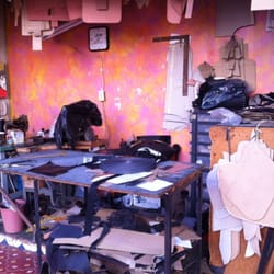 Shop 12 - Taller para trabajos con piel