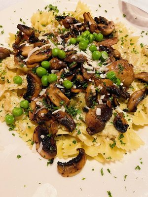 The Cherry Tomato by null