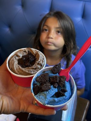 Scoop Deville South St by null