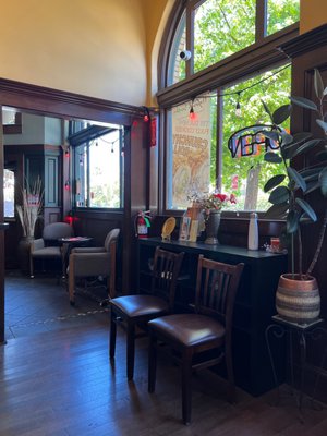 Skyview Noodle & Tea by null