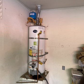 Honestee Plumbing - Old water heater - Plumbing Near Me - Fullerton, California Honestee Plumbing - Old water heater - Plumbing Near Me - Fullerton, California