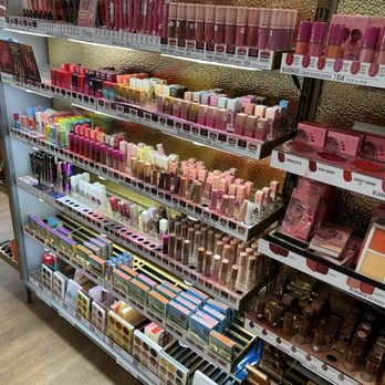 Ulta Beauty - Cosmetics & Beauty Supply Near Me - Boca Raton, Florida