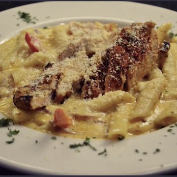Neva Hangry - a plate of pasta and meat - Soul Food Near Me - Chicago, Illinois Neva Hangry - a plate of pasta and meat - Soul Food Near Me - Chicago, Illinois