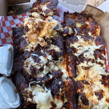Epic Wings - BURNED PIZZA BREAD WITH DRY FLAVORLESS CHICKEN - Chicken Wings Near Me - San Marcos, California Epic Wings - BURNED PIZZA BREAD WITH DRY FLAVORLESS CHICKEN - Chicken Wings Near Me - San Marcos, California