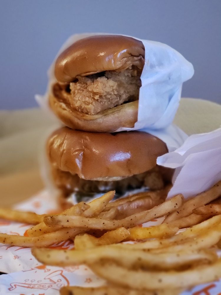 POPEYES LOUISIANA KITCHEN 513 Photos & 323 Reviews 645 Kapahulu Ave