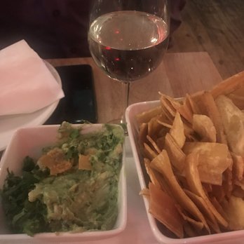 Empanada Mama - Hell's Kitchen - Plantain chips and guacamole - Latin American Near Me - New York, New York Empanada Mama - Hell's Kitchen - Plantain chips and guacamole - Latin American Near Me - New York, New York