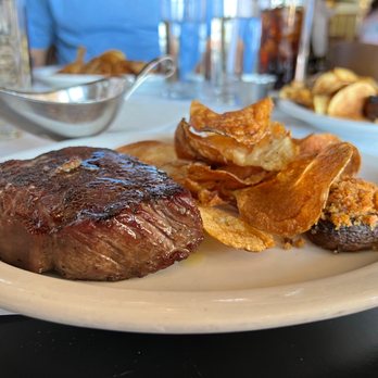 Echo & Rig - The Spencer Steak (that mushroom is lovely; the chips light) - Steakhouses Near Me - Las Vegas, Nevada